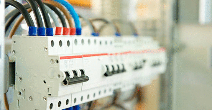 Why The Wrong Supplier of Switching Power Supplies Can Disrupt Your Automation Workflow