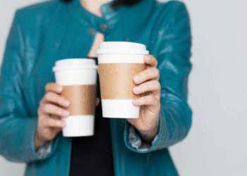 The Role of Disposable Food Containers in Modern Takeout and Delivery Services